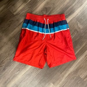 Mens sz L shorts dry fit fabric can be used for athletic wear or swim suit